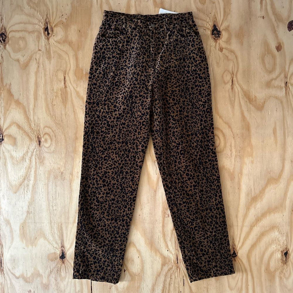 Jones New York Sport Leopard Corduroy Pants 8